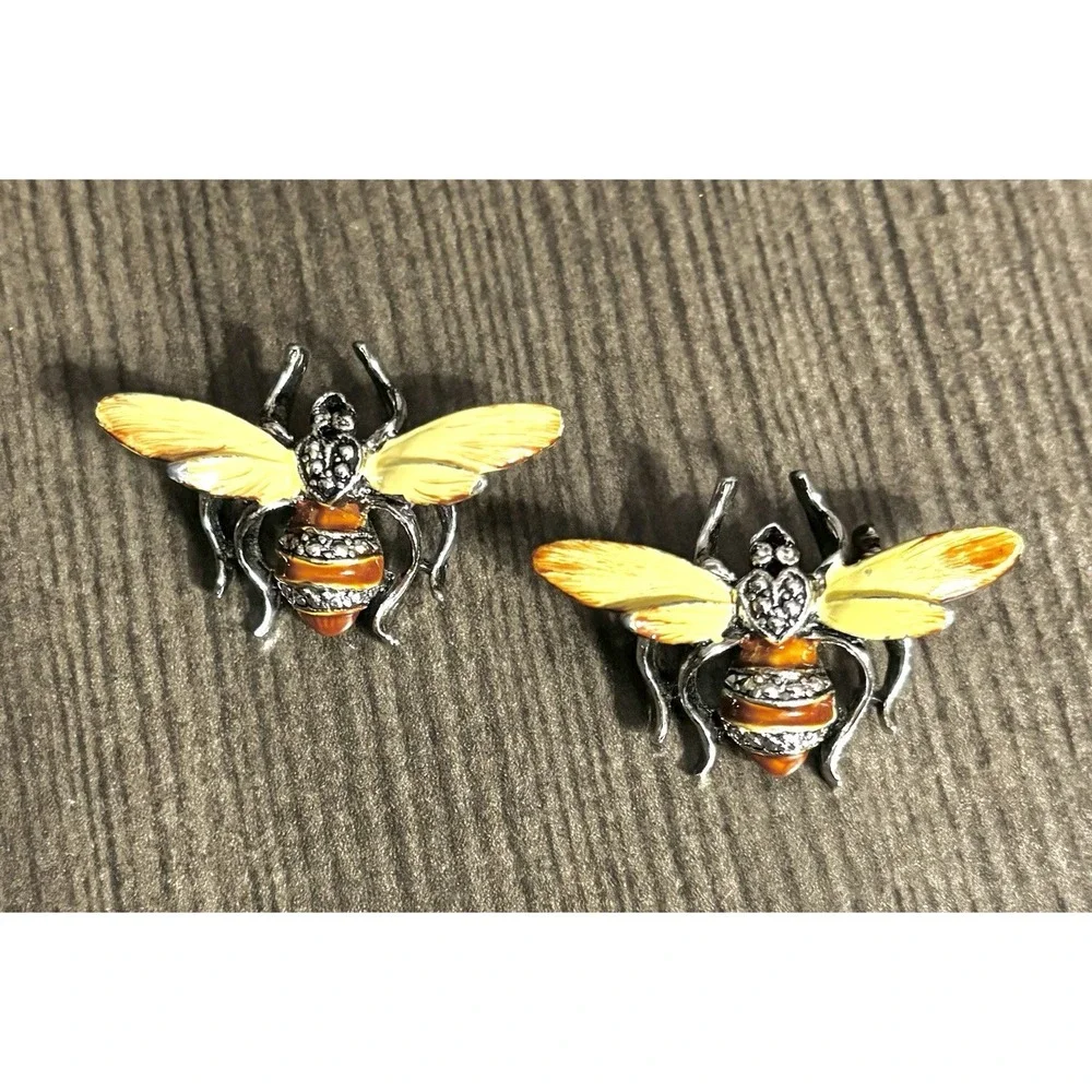 vintage‎ bumble bee brooches